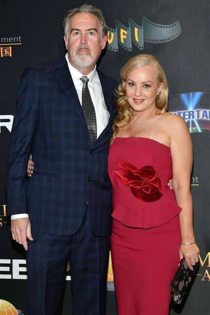 Wendi McLendon-Covey Husband, Children, Net Worth, Age, Bikini, Height