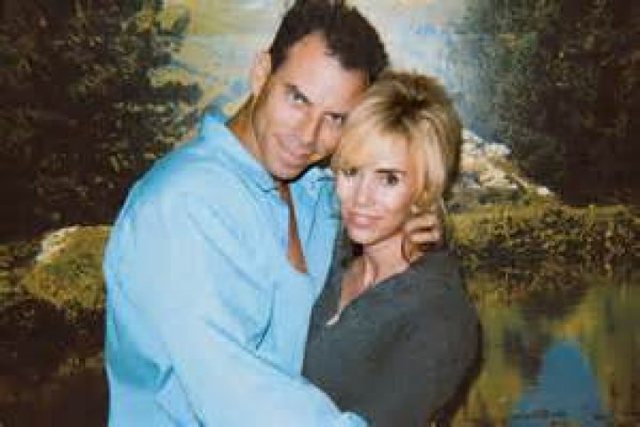 Who Are Erik and Christie Webb | Meet Logan Webb Parents | Family Details