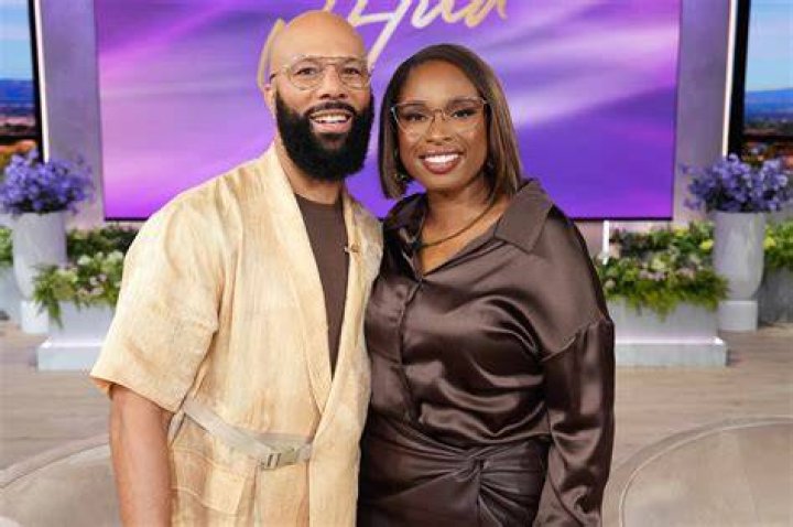 Who Does Jennifer Hudson Boyfriend? An Examination Of Her Relationship