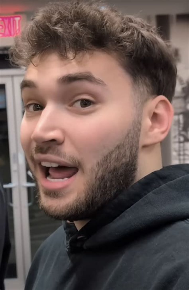 Who Is Adin Ross Girlfriend? His Teeth and Net Worth