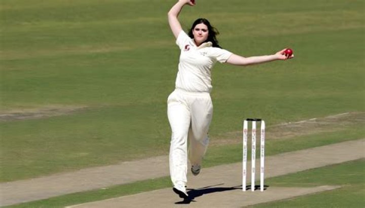 Who Is Bowler Graham Fach? Wikipedia and Age, Does He Have A Wife?