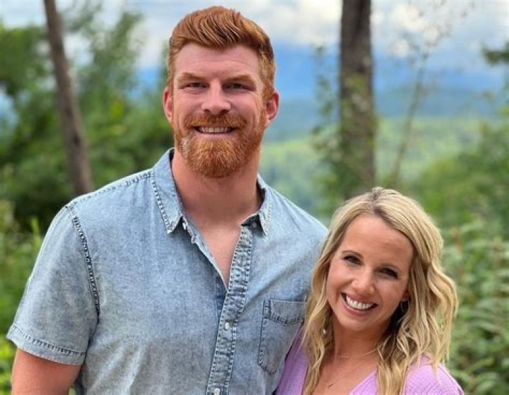 Who is Dalton’s wife? What does Andy Dalton’s wife do? Does Andy Dalton have a child?