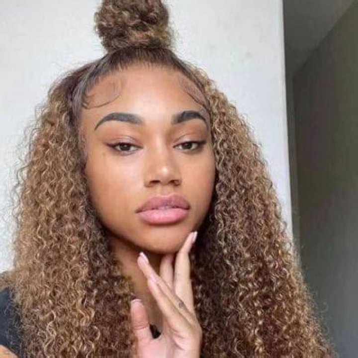 Who Is Dejounte Murray | Meet Jania Meshell Boyfriend | Wiki And Relationship