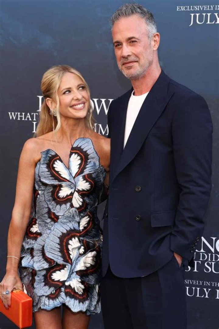 Who is Freddie Prinze Jr. Wife Sarah Michelle Gellar ?