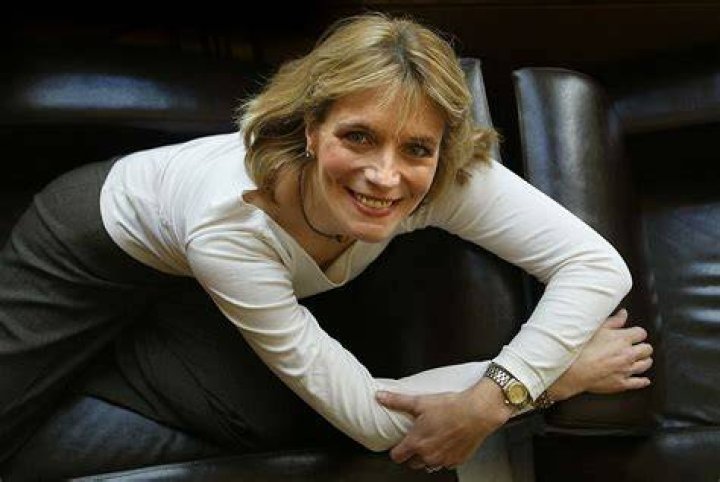 Who is Harley Jane Kozak? See Net-worth, Quote, Awards, Fact, Wiki