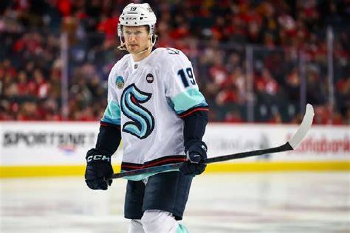 Who Is Jared McCann? Everything On Ice Hockey Player