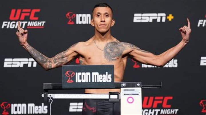 Who Is Jeff Molina? Meet The UFC Fighter On Instagram