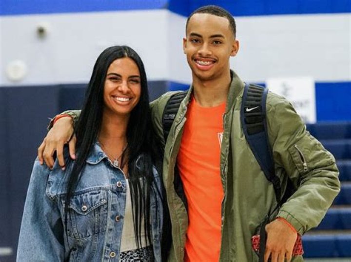 Who Is Johanna Leia? Meet Amari Bailey Mom On Instagram