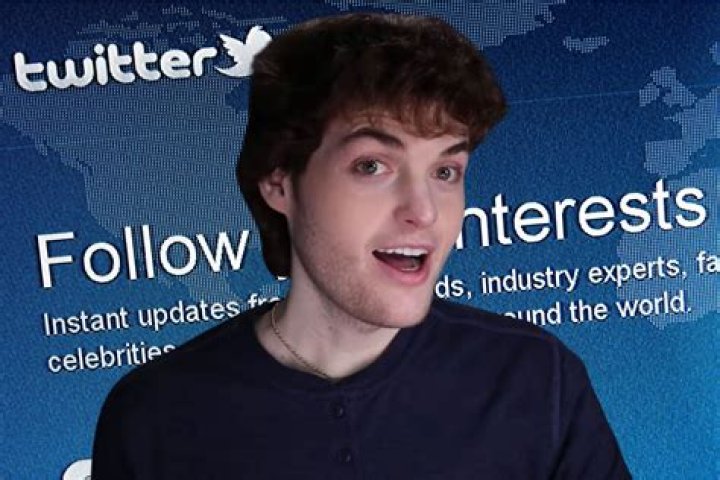 Who Is Sugoi Ash From Twitch? Face Reveal, Age, Wiki, Biography, Instagram