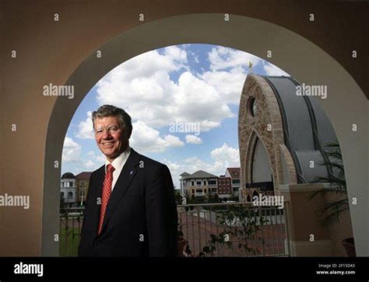 Who is Tom Monaghan? See Net-worth, Quote, Awards, Fact, Wiki