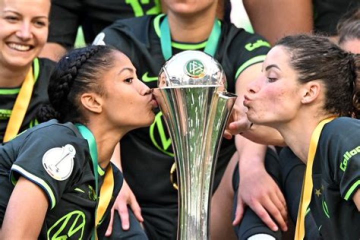 Who Is Tommy Stroot? What To Know About The VfL Wolfsburg Women’s Head Coach