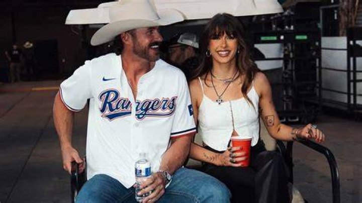Who Is Tucker Barnhart Wife Sierra Barnhart? Meet The Athlete On Twitter