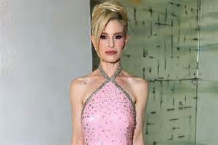 Why Is Kelly Mcginnis Not On Top Gun? Is Actress Sick? Fans Concerned About Health Issues