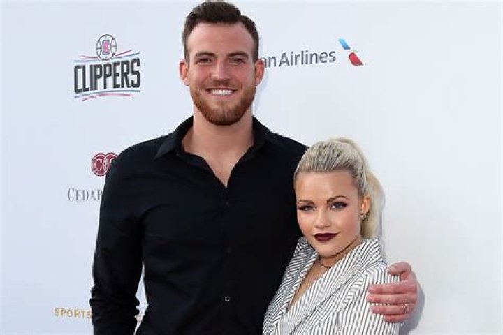 Witney Carson Height, Weight, Ethnicity, Bio, Husband, Facts